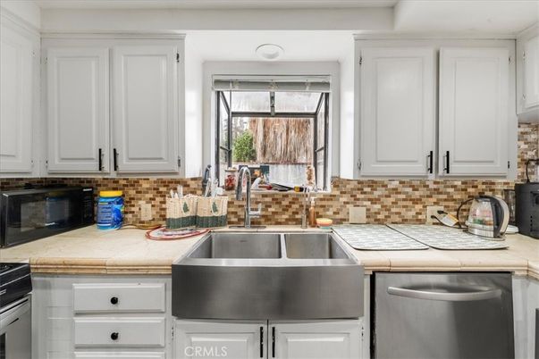 Interior, Kitchen, Tile Countertops