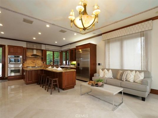 Chandelier, Interior, Kitchen, Living room, Recessed Lighting, Stainless Steel Appliances