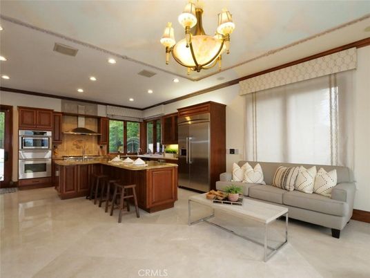 Chandelier, Interior, Kitchen, Living room, Recessed Lighting, Stainless Steel Appliances