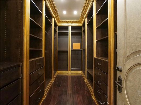 Interior, Recessed Lighting, Walk-in Closets, Wood Texture Flooring