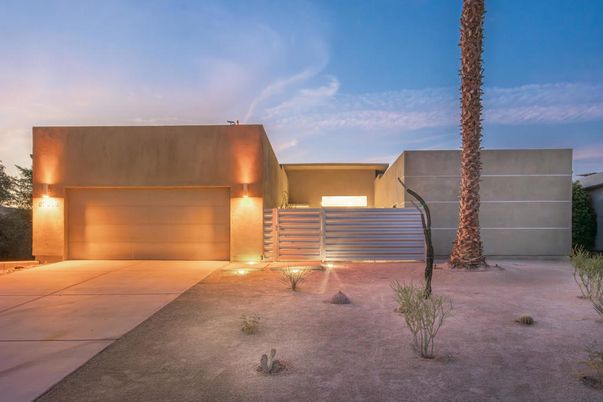 Attached, Exterior, Facade, Modern