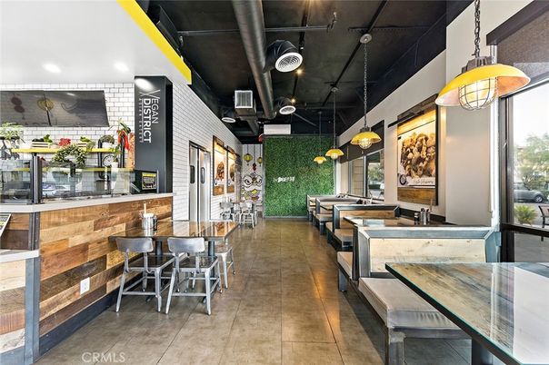 Dining room, Interior, Pendant Lights, Recessed Lighting