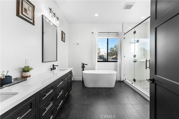 Bathroom, Dual Sink Vanities, Free Standing Baths, Glass Shower, Interior, Recessed Lighting