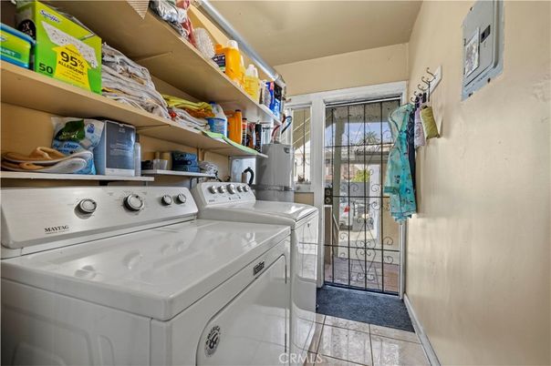 Interior, Washer