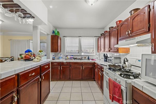 Interior, Kitchen, Tile Countertops