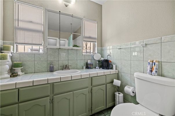 Bathroom, Interior, Tile Countertops