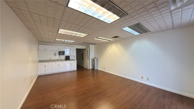 Empty room, Interior, Kitchen, Recessed Lighting, Wood Texture Flooring