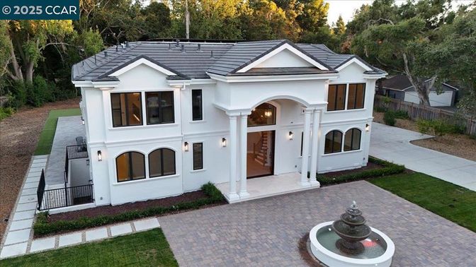 Exterior, Facade, None