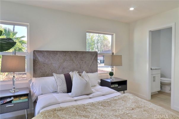 Bathroom, Bedroom, Interior, Recessed Lighting, Wood Texture Flooring