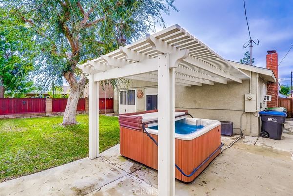 Backyard, Exterior, Hot Tub