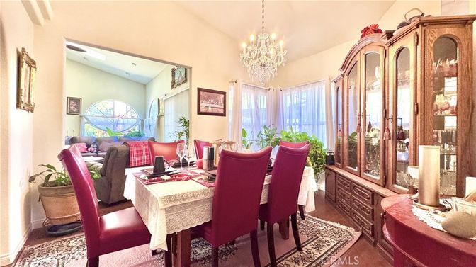 Chandelier, Dining room, Interior