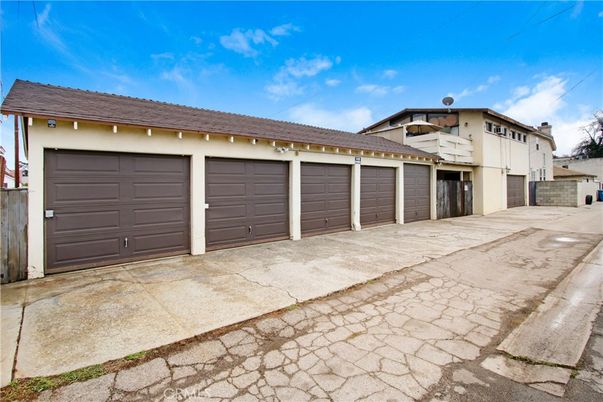 Detached Garage, Exterior