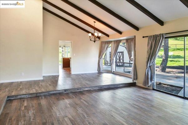 Chandelier, Empty room, Interior, Wooden Beams, Wood Texture Flooring