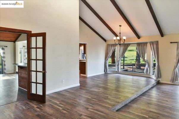 Chandelier, Empty room, Interior, Wooden Beams, Wood Texture Flooring