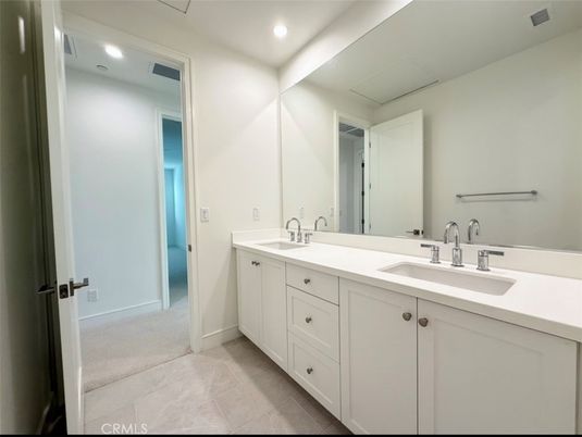 Bathroom, Dual Sink Vanities, Interior, Recessed Lighting