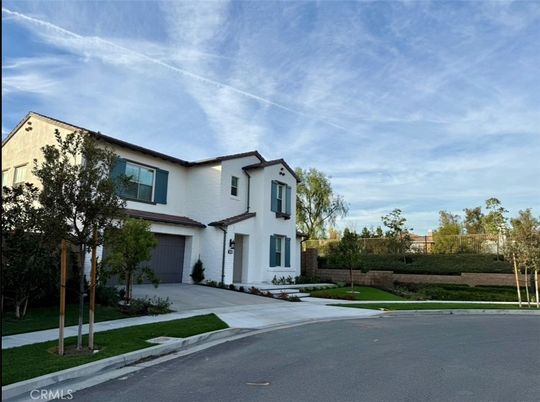Attached, Exterior, Facade, Spanish Mediterranean