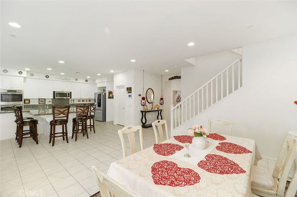 Dining room, Interior, Kitchen, Recessed Lighting