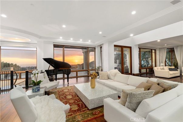 Interior, Living room, Piano, Recessed Lighting, Wood Texture Flooring
