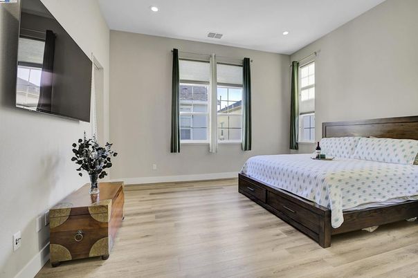 Bedroom, Interior, Recessed Lighting, Wood Texture Flooring