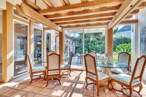 Dining room, Interior, Sun Room, Wooden Beams, Wooden Ceilings