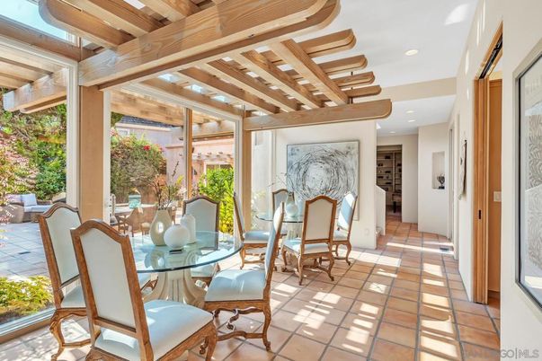Dining room, Interior, Recessed Lighting, Wooden Beams