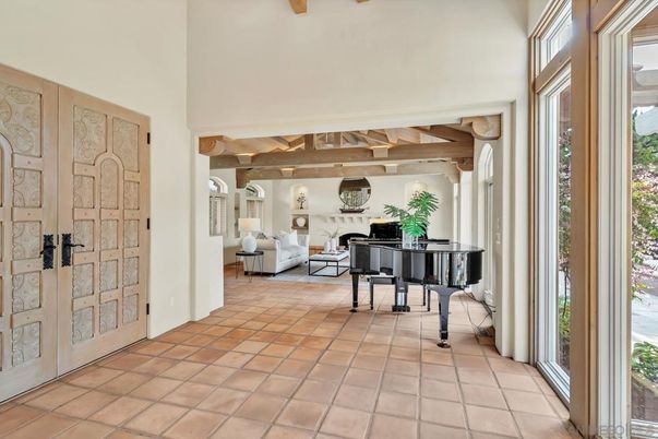 Interior, Living room, Piano, Wooden Beams