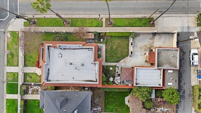 Exterior, Drone