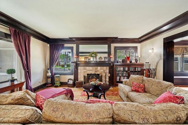 Fireplace, Interior, Living room