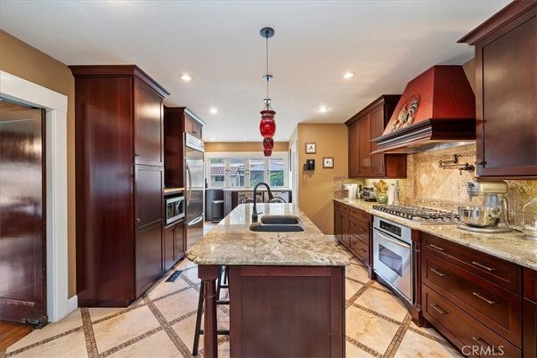 Interior, Kitchen, Pendant Lights, Recessed Lighting, Stainless Steel Appliances