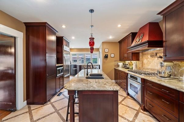 Interior, Kitchen, Pendant Lights, Recessed Lighting, Stainless Steel Appliances