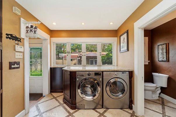 Interior, Recessed Lighting, Washer