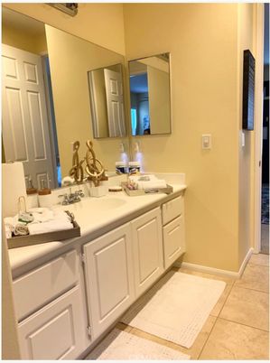 Bathroom, Dual Sink Vanities, Interior