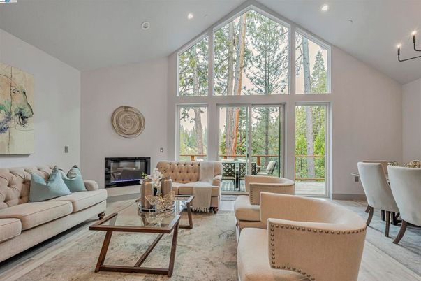 Chandelier, Dining room, Fireplace, Interior, Living room, Recessed Lighting, Wood Texture Flooring