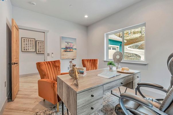 Home Office, Interior, Recessed Lighting, Wood Texture Flooring
