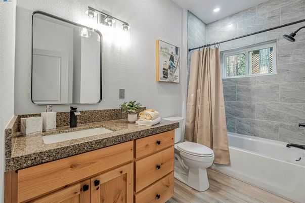 Bathroom, Interior, Recessed Lighting, Wood Texture Flooring
