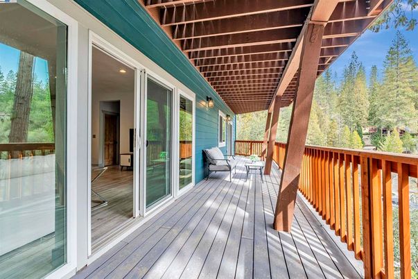 Exterior, Wood Texture Flooring