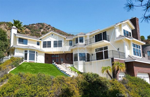 Backyard, Exterior, Facade, Mediterranean