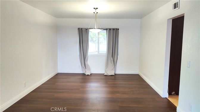 Empty room, Interior, Pendant Lights, Wood Texture Flooring