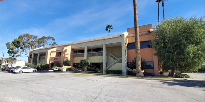Exterior, Facade, Condo Building