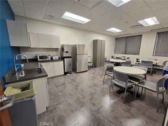 Dining room, Interior, Kitchen, Recessed Lighting