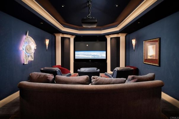 Interior, Projection Screen, Recessed Lighting, Theatre Room
