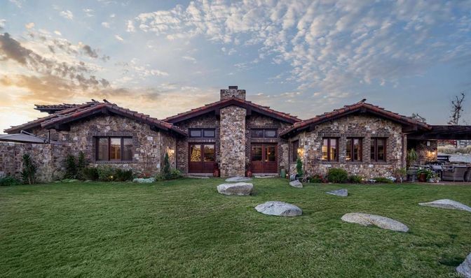 Backyard, Exterior, Facade, Mediterranean