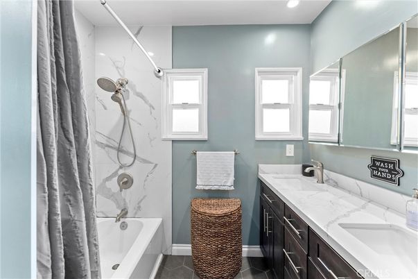 Bathroom, Interior, Marble Walls, Recessed Lighting
