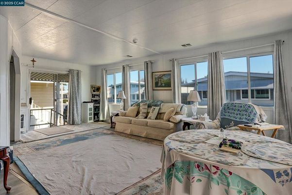 Interior, Living room, Water