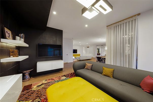 Dining room, Interior, Living room, Recessed Lighting, Wood Texture Flooring