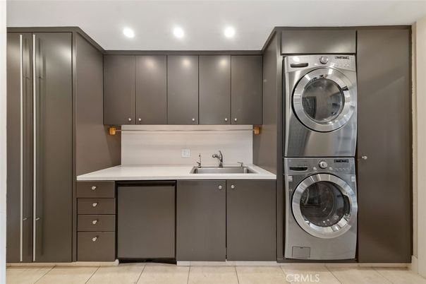 Interior, Recessed Lighting, Washer