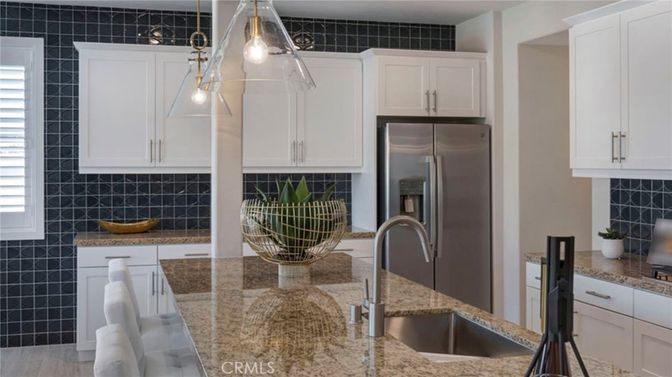Interior, Kitchen, Pendant Lights, Stainless Steel Appliances