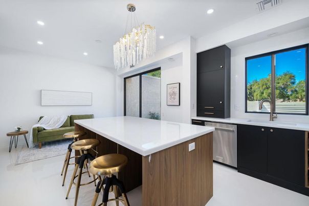 Chandelier, Interior, Kitchen, Recessed Lighting, Stainless Steel Appliances