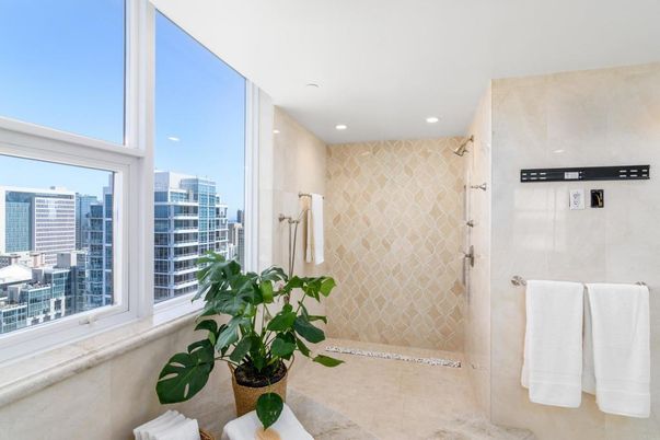 Bathroom, Interior, Recessed Lighting