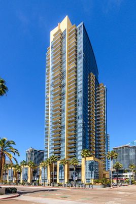 Exterior, Facade, Highrise